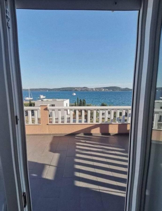 Apartment Lotus Trogir Ngoại thất bức ảnh
