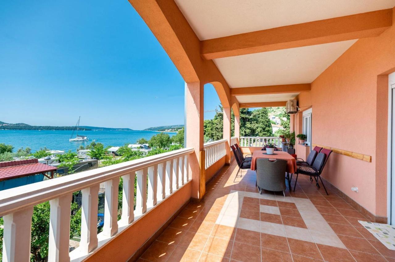 Apartment Lotus Trogir Ngoại thất bức ảnh